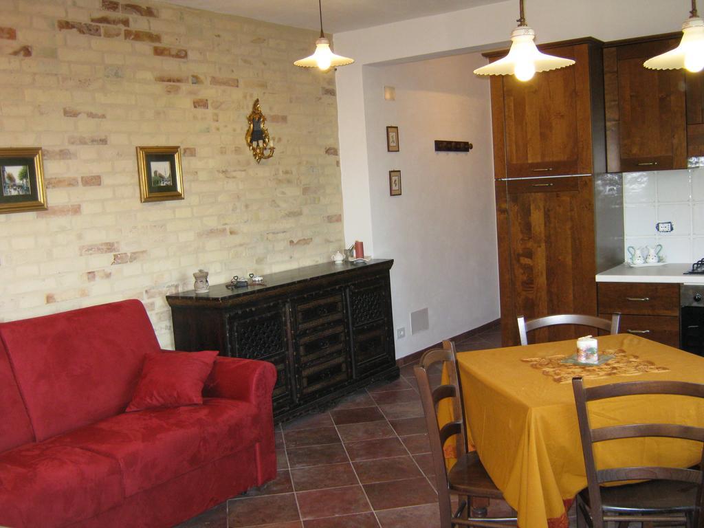 Bb Fonterrante Apartment Monterubbiano Room photo