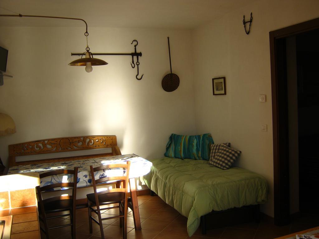 Bb Fonterrante Apartment Monterubbiano Room photo